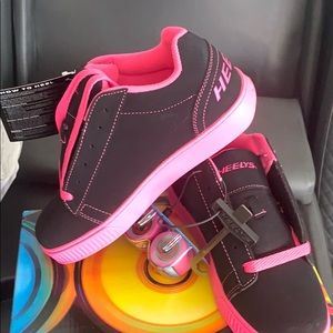 Heelys shoes have never been used